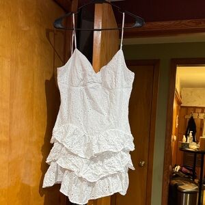 Emerald Sundae Elegant White Dress